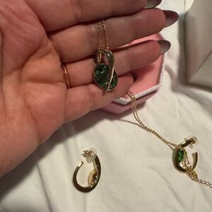 Swarovski Green and Gold Necklace Set